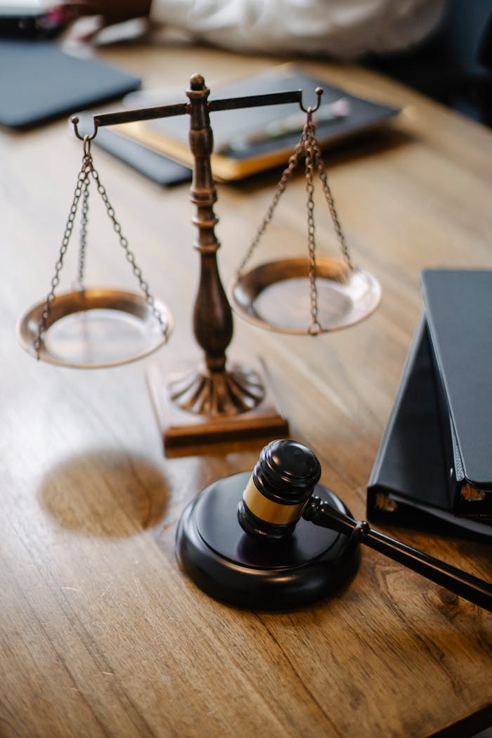 Balanza de la justicia y el mazo